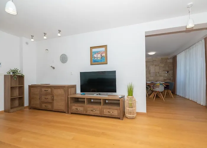 Daniel Διαμέρισμα *